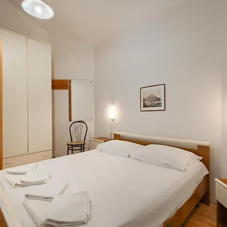 Cozy In With Terrace *