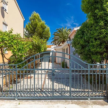 Cozy In With Terrace Σπίτι διακοπών Μεντουλίν
